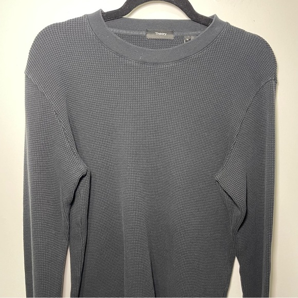 Theory men's Black long sleeve waffle knit crewneck casual sweater in size M - Picture 2 of 6